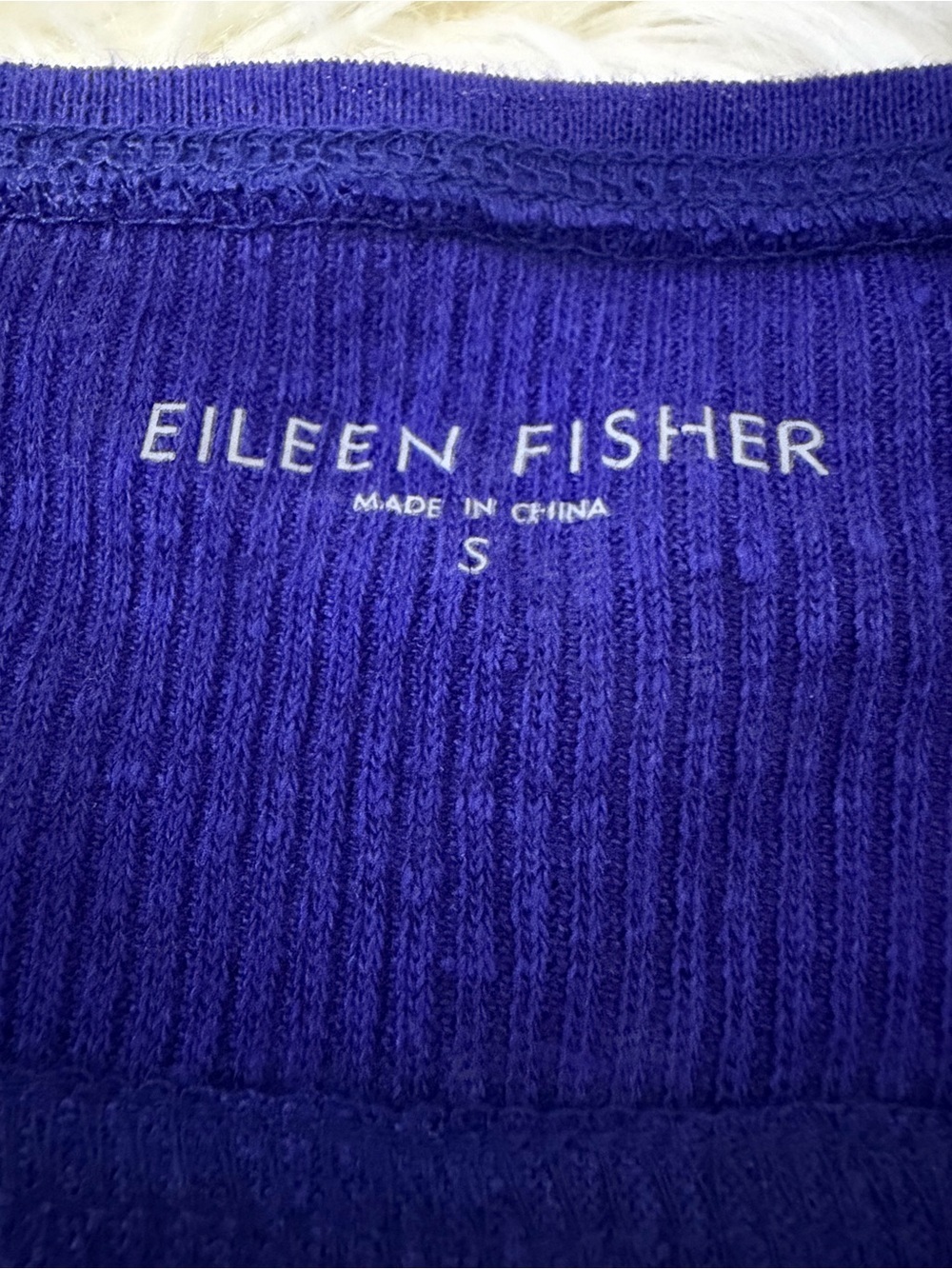 Eileen Fisher Organic Linen Boxy Top – Purple Shade Minimalist Quiet Luxury - Picture 6 of 9